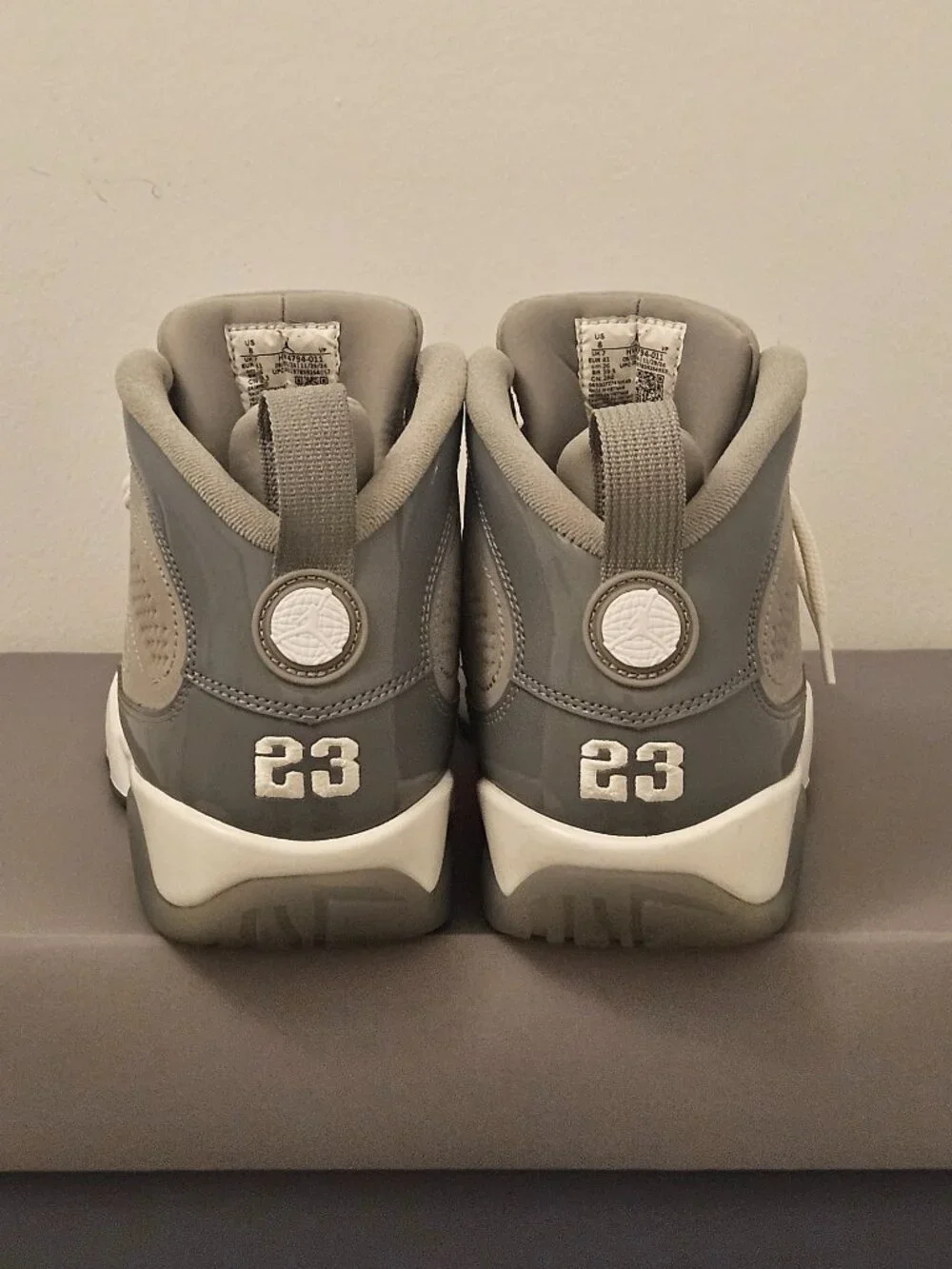 Air Jordan 9 Retro 2025 Cool Grey Size 8 Mens used once